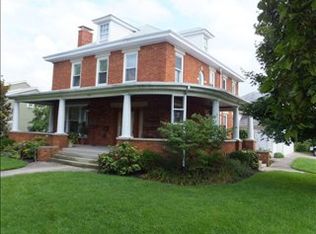 300 Center St, Berea, KY 40403