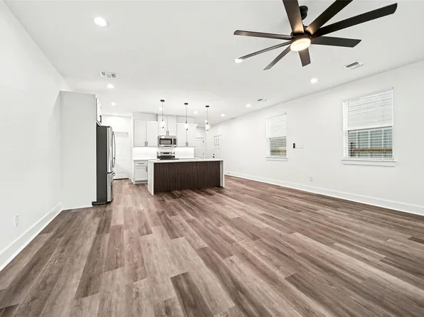 6423 Oban St, Houston, TX 77085