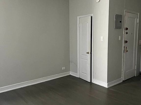4th image of 71 E 2nd St APT 3B