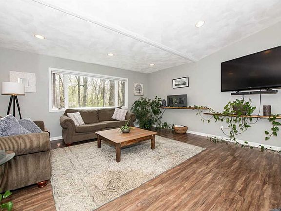 4th image of 13347 W Forest Hollow Ln