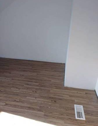 2nd image of 579 Niagara Falls Blvd