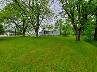 4975 Oakwood Rd, Ortonville, MI 48462