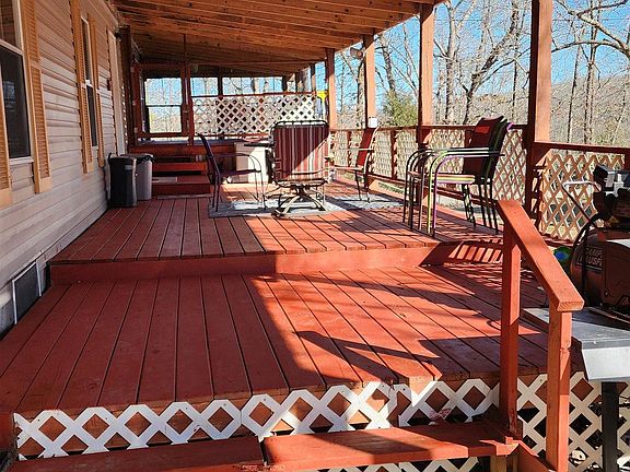 3rd image of 661-47 Nubbin Ridge Rd