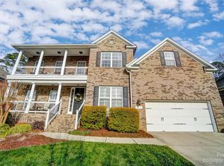 411 Deer Brush Ln, Waxhaw, NC 28173