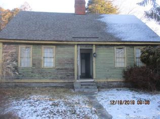 110 Union St, Deep River, CT 06417