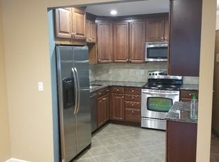 300 Meadowside Rd APT 107, Milford, CT 06460