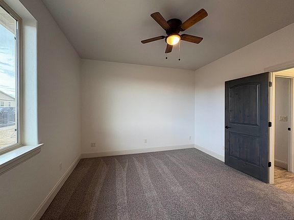 4th image of 2641 Emerald Ridge Ln