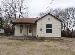2111 N Summit Ave, Springfield, MO 65803