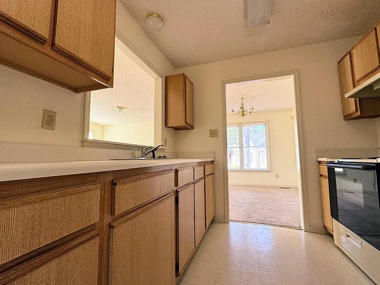 3324 Donnett Ct — Photo 7