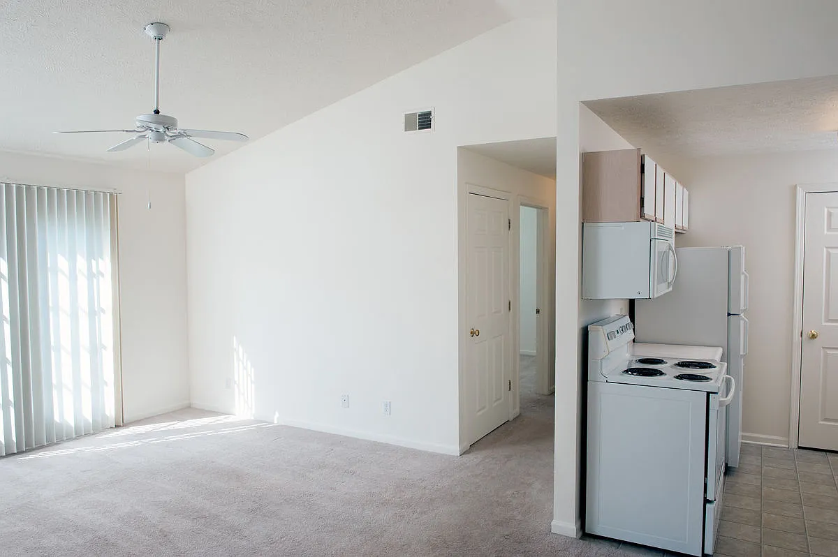 Victoria Pointe — Photo 3