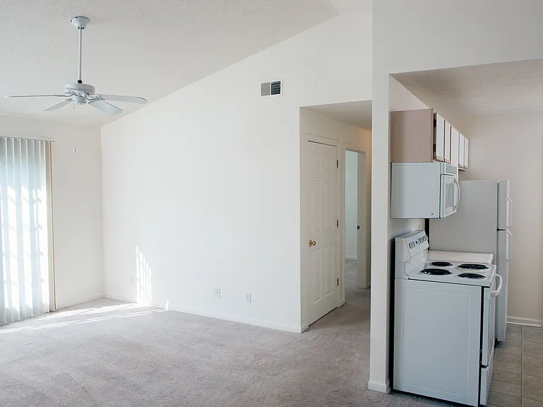 Victoria Pointe — Photo 3
