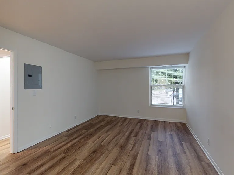 The Commons at Windsor Gardens — Photo 137