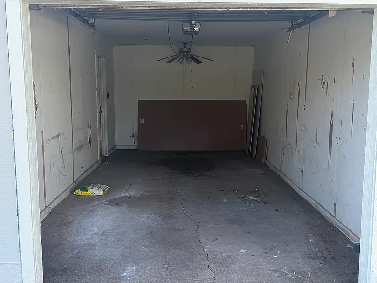 221 N Chicksaw Ave — Photo 12