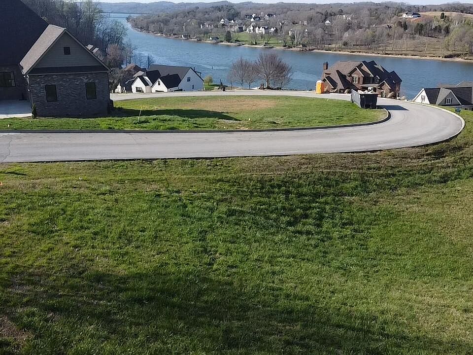 1st image of 542 River Rd