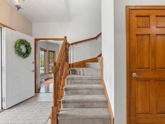 5th image of 1604 Meadow Wood Ct