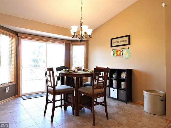 5th image of 14544 Blackberry Way
