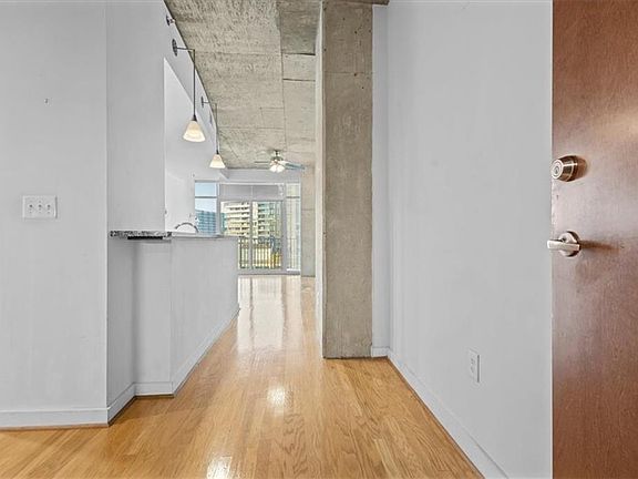 3rd image of 250 Pharr Rd APT 1306