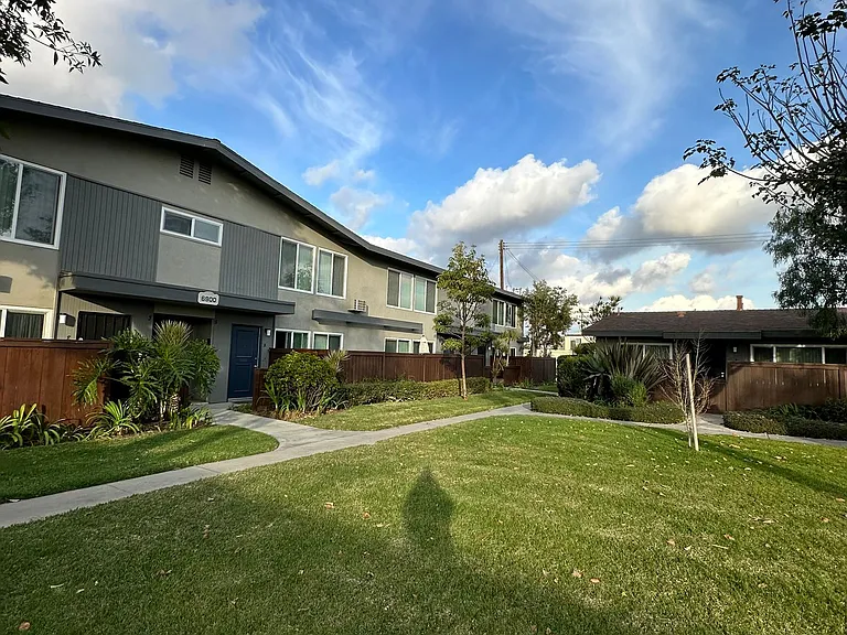 Westpark Apartments — Photo 2