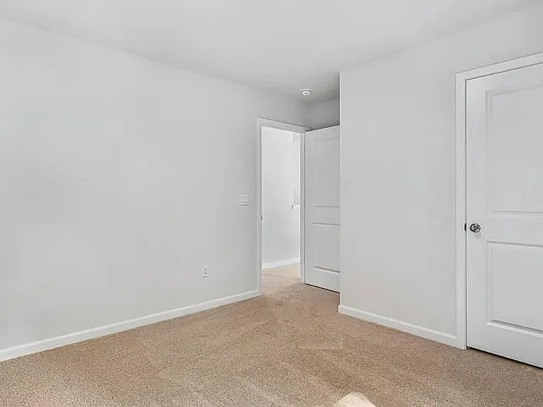 239 Lake Tyler Dr — Photo 3