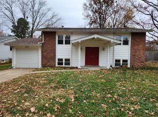 403 Coventry Ln, Ballwin, MO 63021