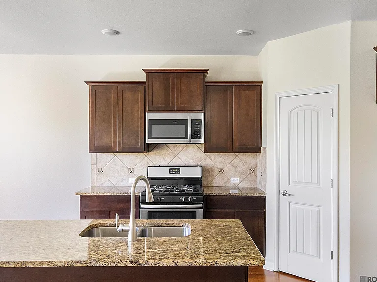 39363 Legacy Lake Dr — Photo 12