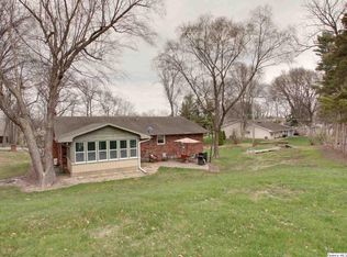 930 Cypress Point, Quincy, IL 62305