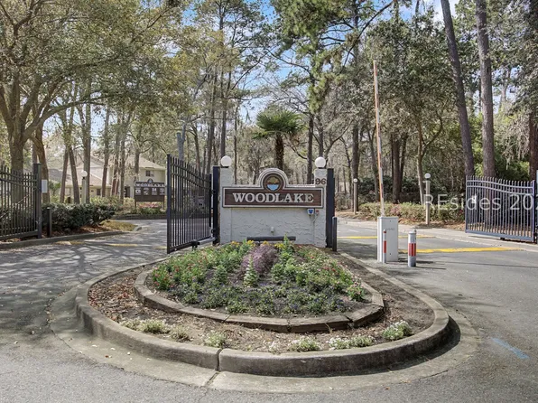 96 Mathews Dr APT 157, Hilton Head Island, SC 29926