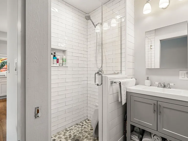1400 Columbia Rd #1 — Photo 10
