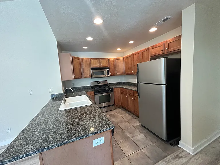 1931 E Copper Ranch Ln #E — Photo 5