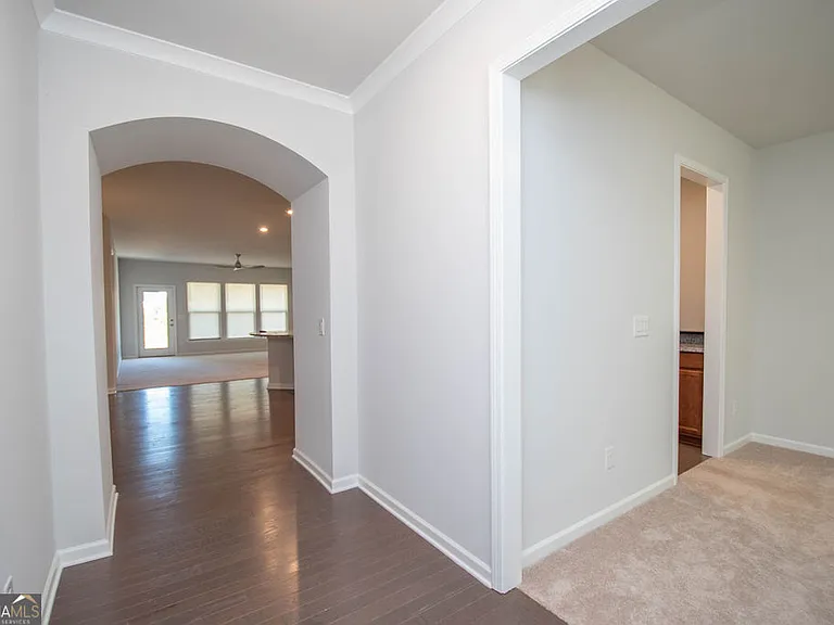 147 Soundview Trce — Photo 8