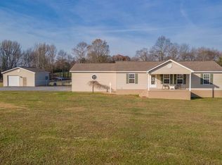 379 Bellview Rd, Henagar, AL 35978