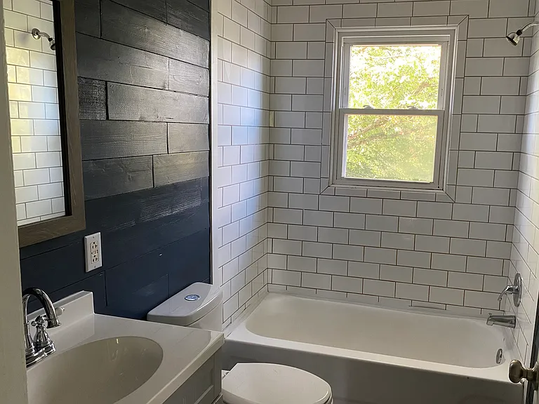 639 Maple St #641 — Photo 6