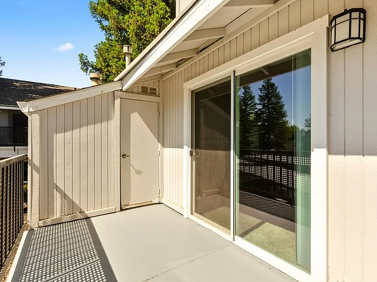 Heather Downs Apartments — Photo 45