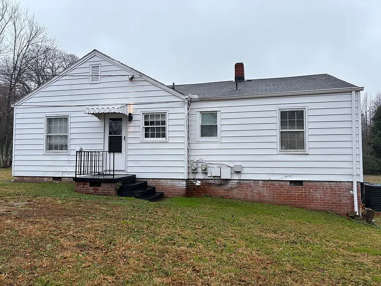 2920 & B Archdale Rd #A — Photo 2