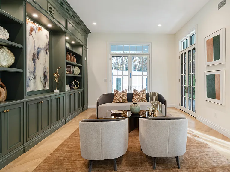 73 Wainscott Stone Rd — Photo 14