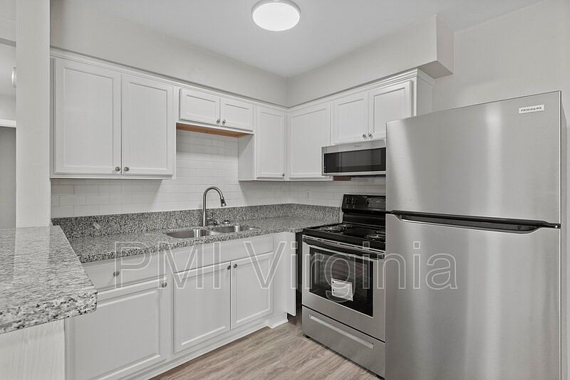 1st image of 2916 Pleasant Ave APT 1