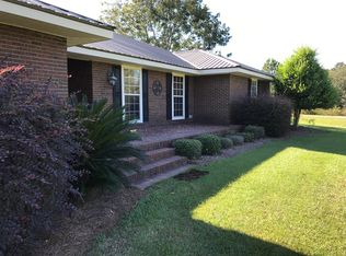 2004 Ocilla Rd, Douglas, GA 31533