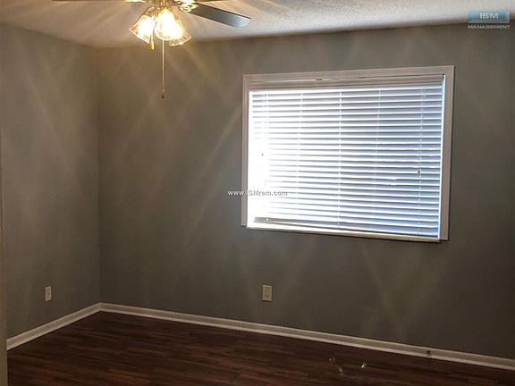 4th image of 2300 Merchants Dr #90