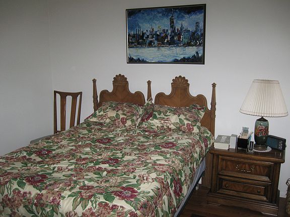 4th image of 2370 Shelly Dr APT B