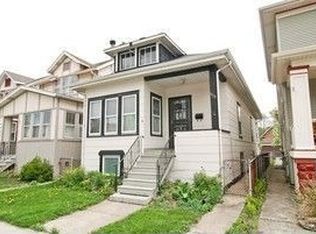1128 S Humphrey Ave, Oak Park, IL 60304