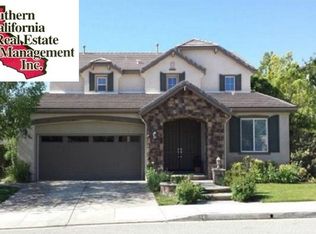 22214 Evening Star Ct, Saugus, CA 91390