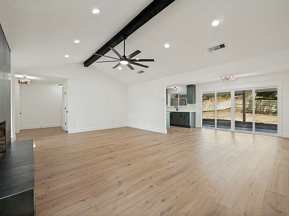 4th image of 1716 Creek Ridge Ct