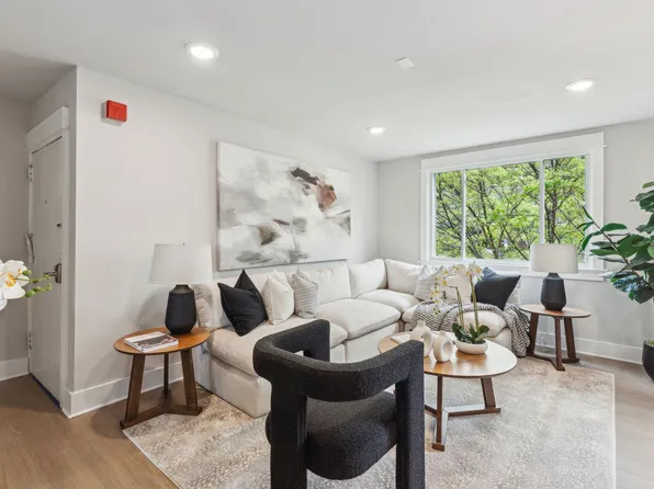 The Residences At 219