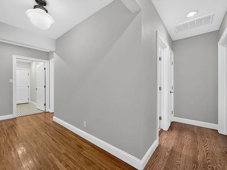 2907 Eccleston Ave — Photo 25