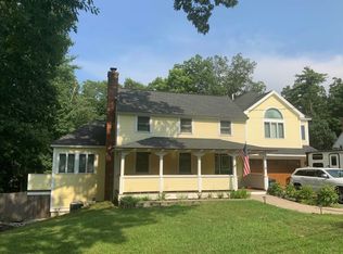 4 Torrey Rd, Nashua, NH 03063