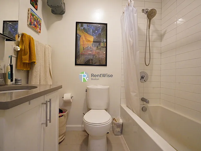 83 Harvard St #3 — Photo 12