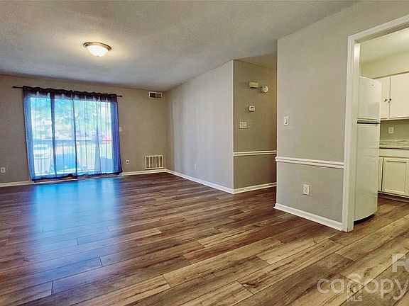 2nd image of 7984 Shady Oak Trl APT 187