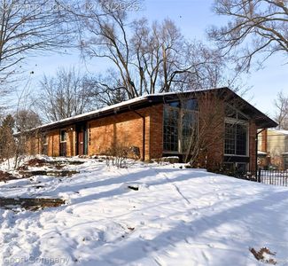 30080 Highmeadow Rd, Farmington Hills, MI, 48334