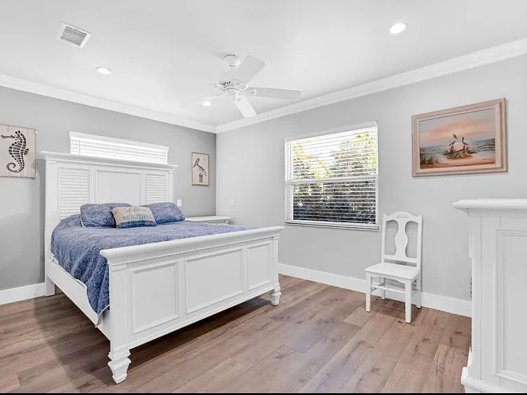 70 Coral Dr — Photo 6