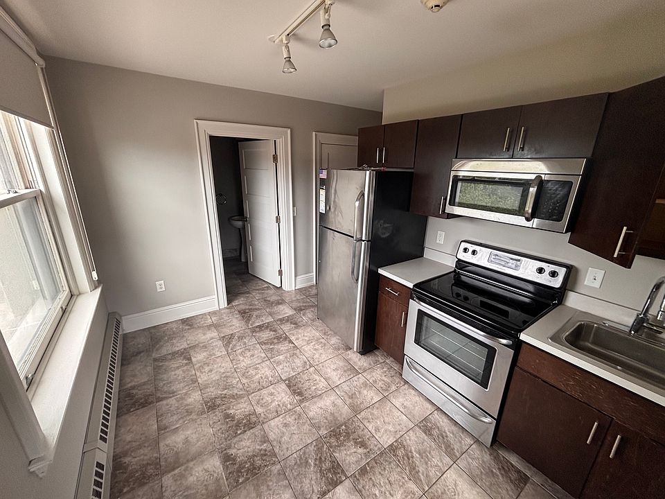 1st image of 32 Johnson Park #605
